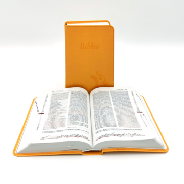 Középméretű, varrott, Sárga Károli Biblia 2.0